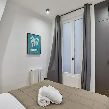 Center Of By Prestige Apartment Paris