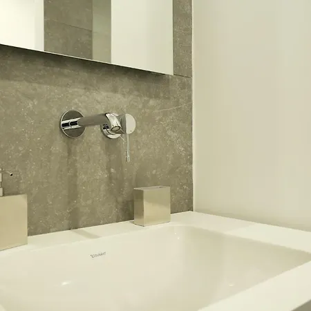 Apartment Center Of By Prestige Paris
