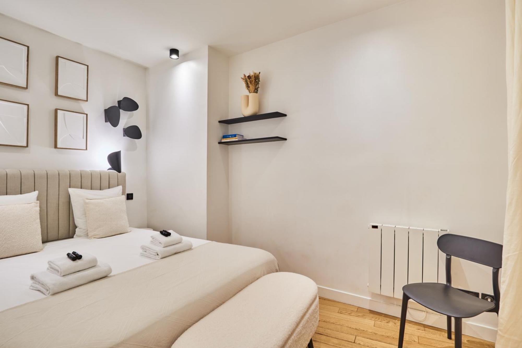 Center Of By Prestige Paris