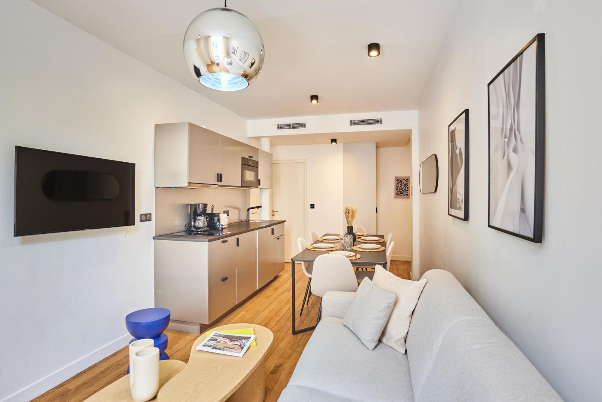 Center Of By Prestige Apartment Paris