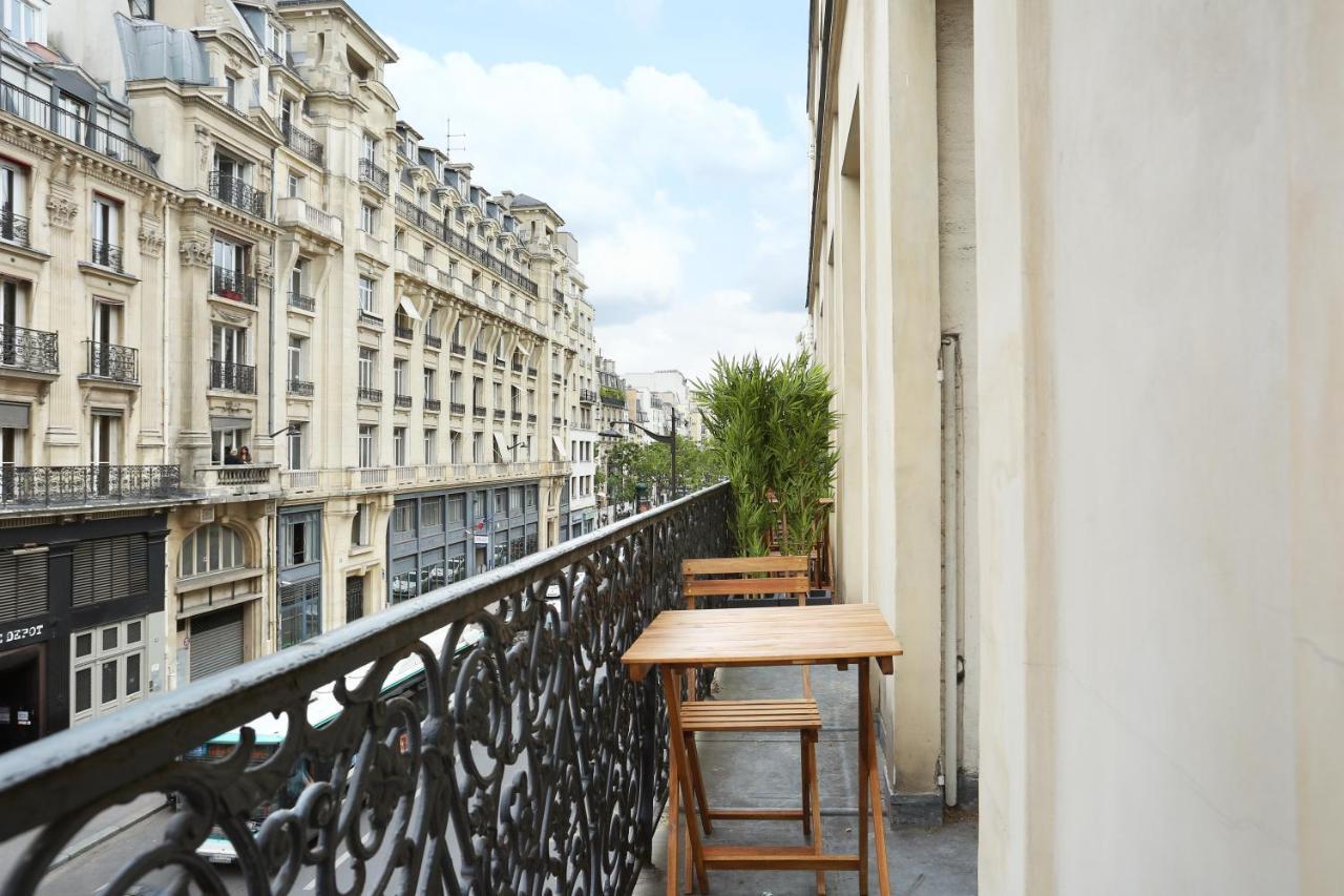 Center Of By Prestige Apartment *